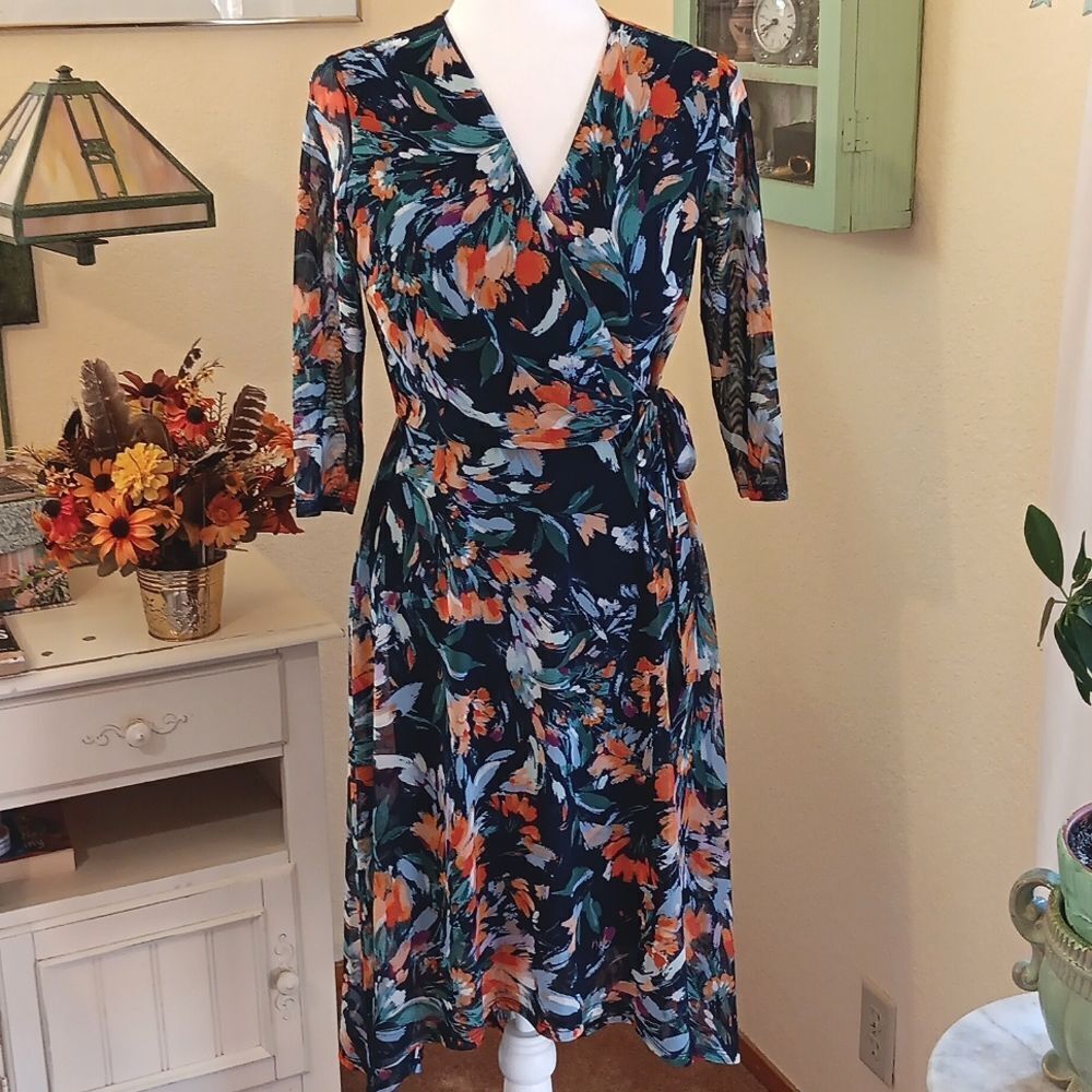 Enfocus Petite Dark Floral Dress. Professional, Career, Romcom